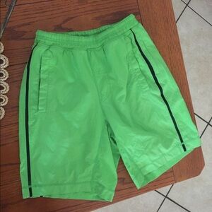 Mens Lululemon shorts green small​